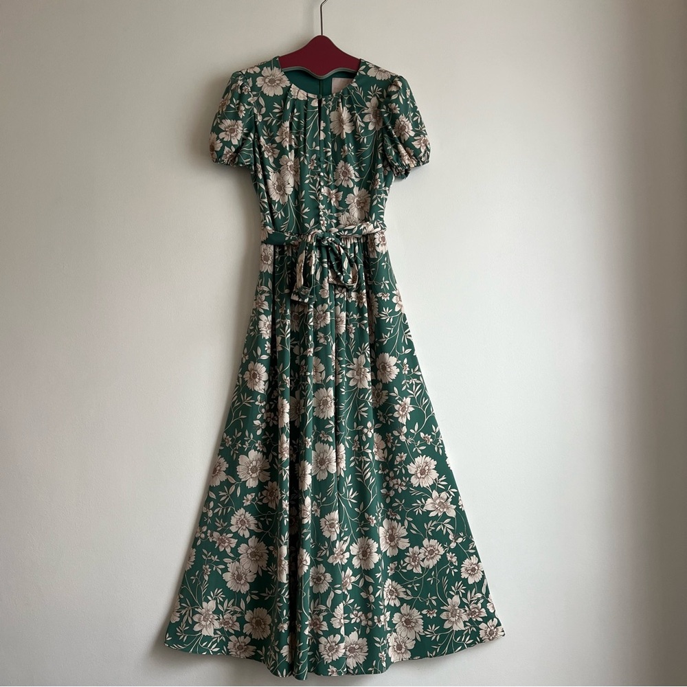 Gal Meets Glam Shannon Dress in Jade / Ivory - Picture 6 of 16